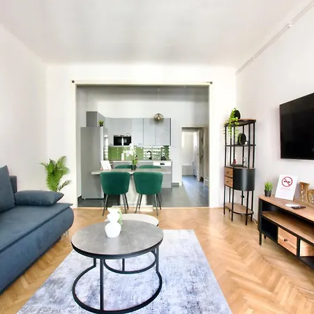 Premium By Hi5- Spot Budapest