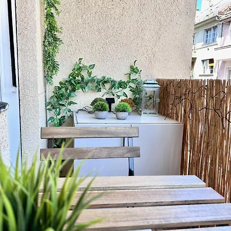 Premium By Hi5- Spot Apartment *
