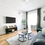 Premium By Hi5- Spot Budapest